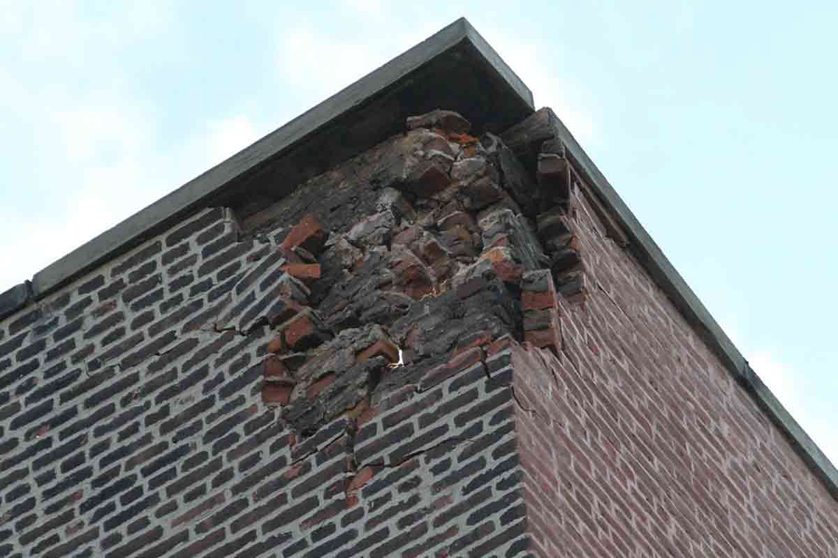 lightning damage on brick building