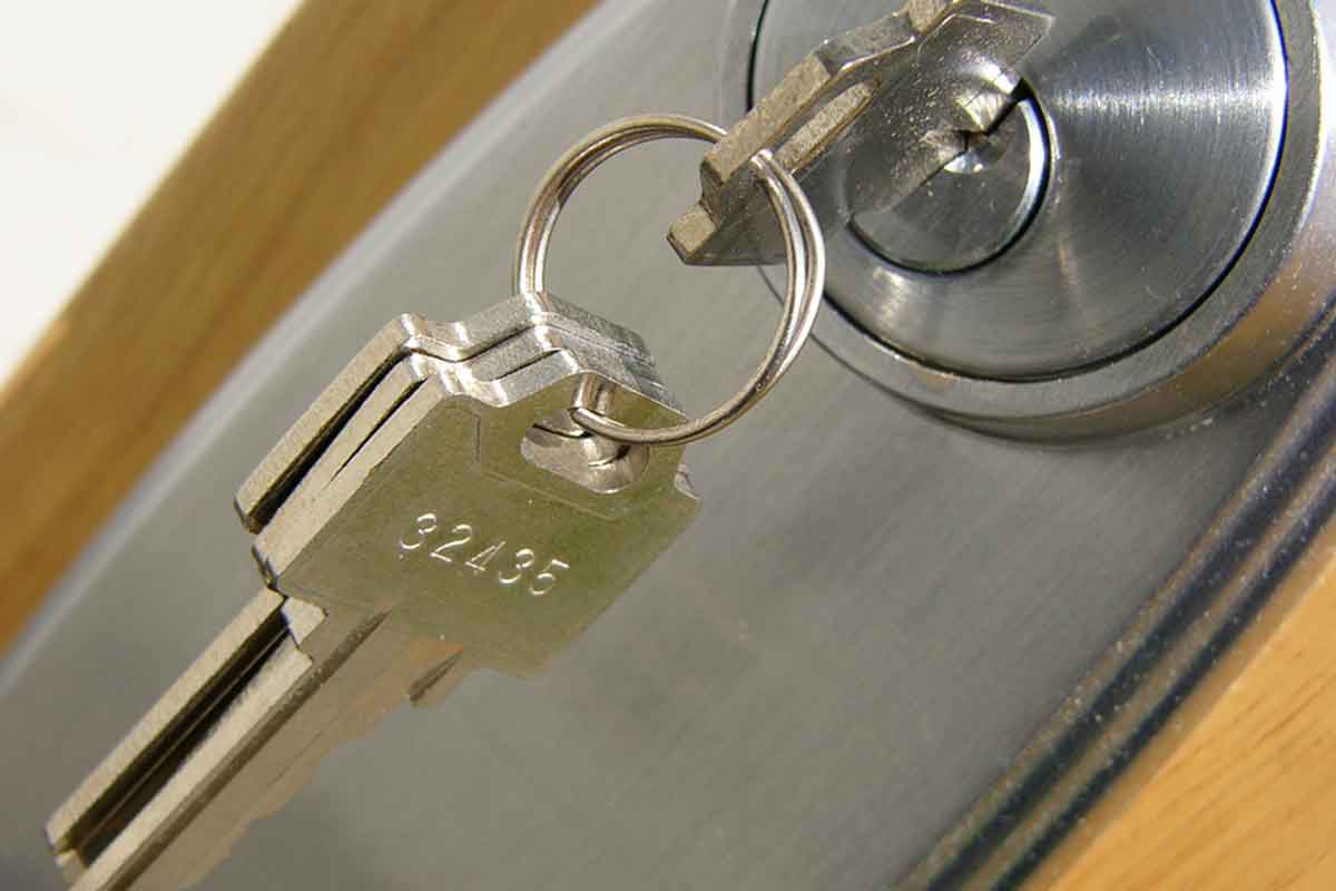 close-up image of lock and key